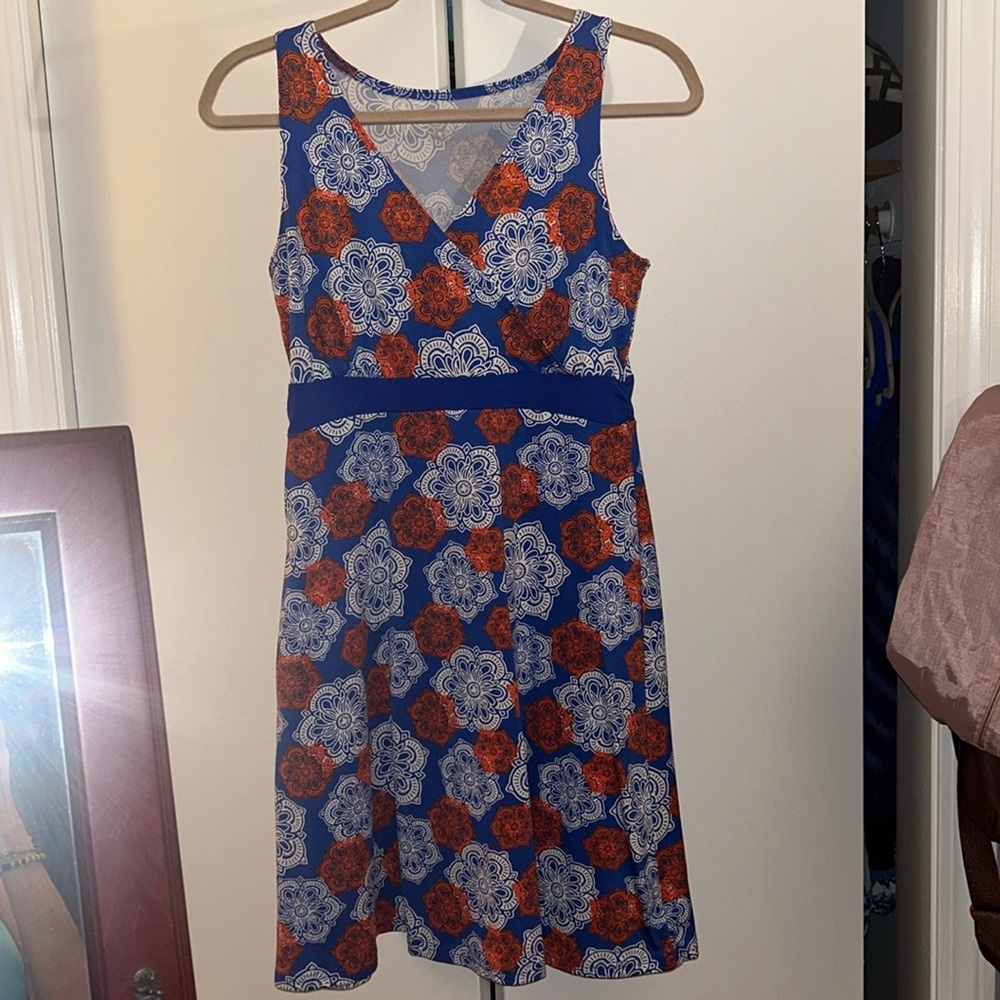 Lola blue orange and white dress 34 inch length size small